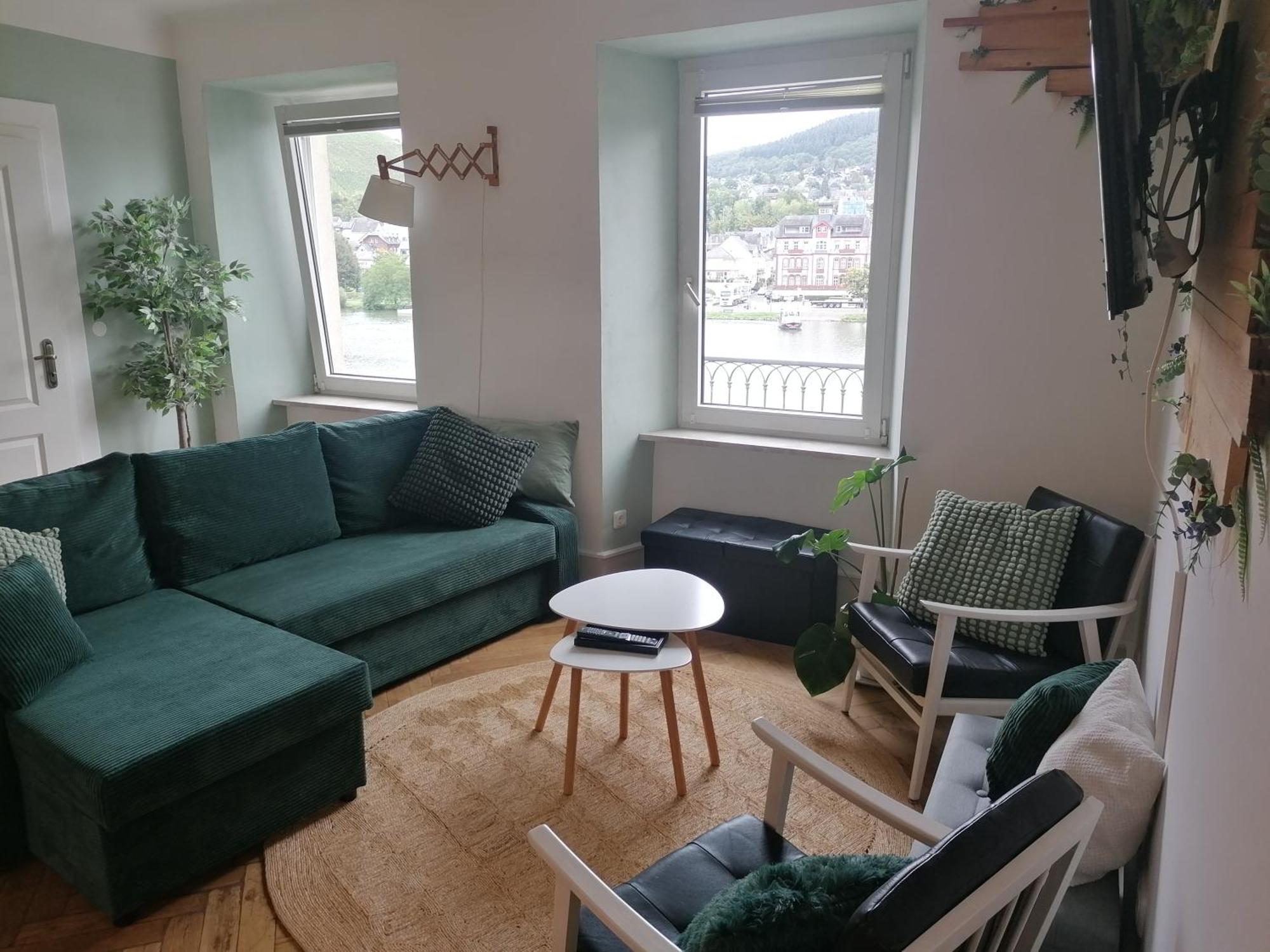 Voll Ausgestattete Wohnung Mit Moselblick Alf Ngoại thất bức ảnh